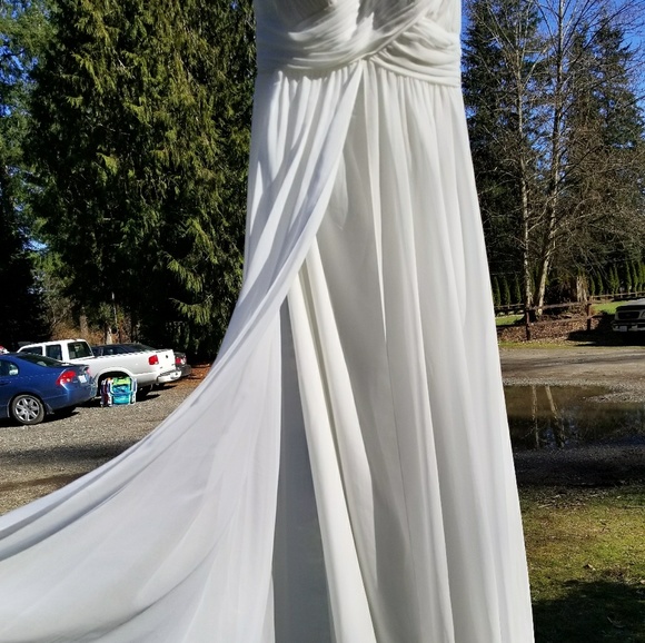 Single strap corset sweetheart Wedding Dress - Picture 3 of 7